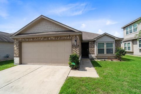 Photo of 5503 Nero Lake Drive, Katy, TX 77449 (MLS # 88472711)