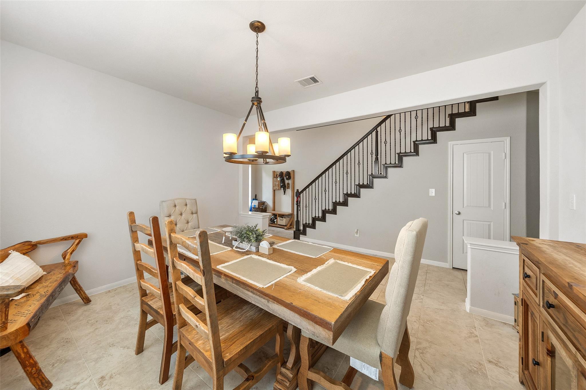 4002 Longwood Drive