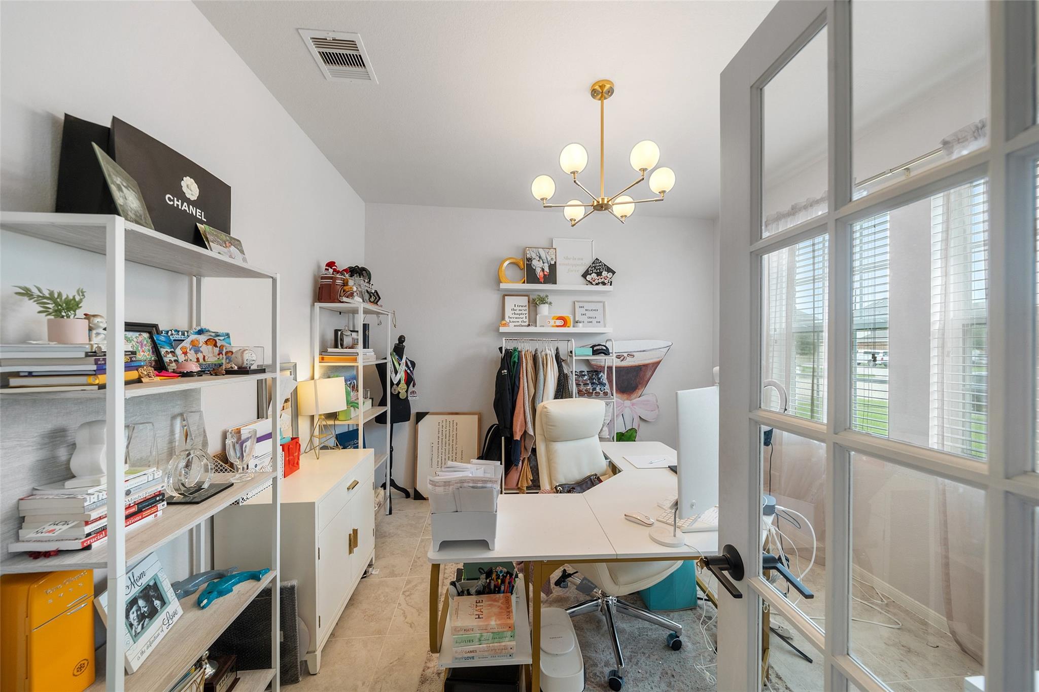 4002 Longwood Drive
