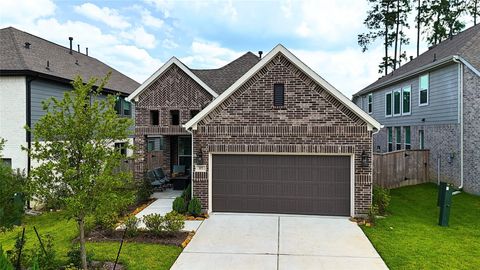 Photo of 177 Hidden Peak Drive, Montgomery, TX 77316 (MLS # 88123792)