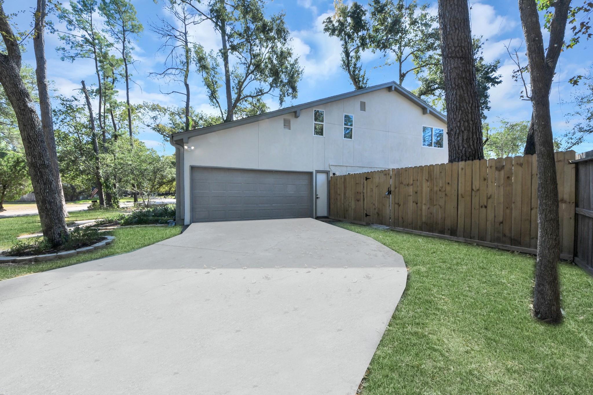 19707 Enchanted Oaks Drive