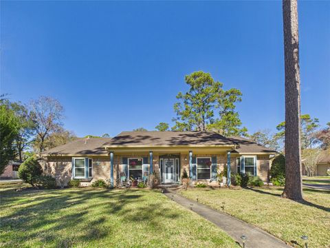 Photo of 2819 Frostwood Circle, Dickinson, TX 77539 (MLS # 56160574)