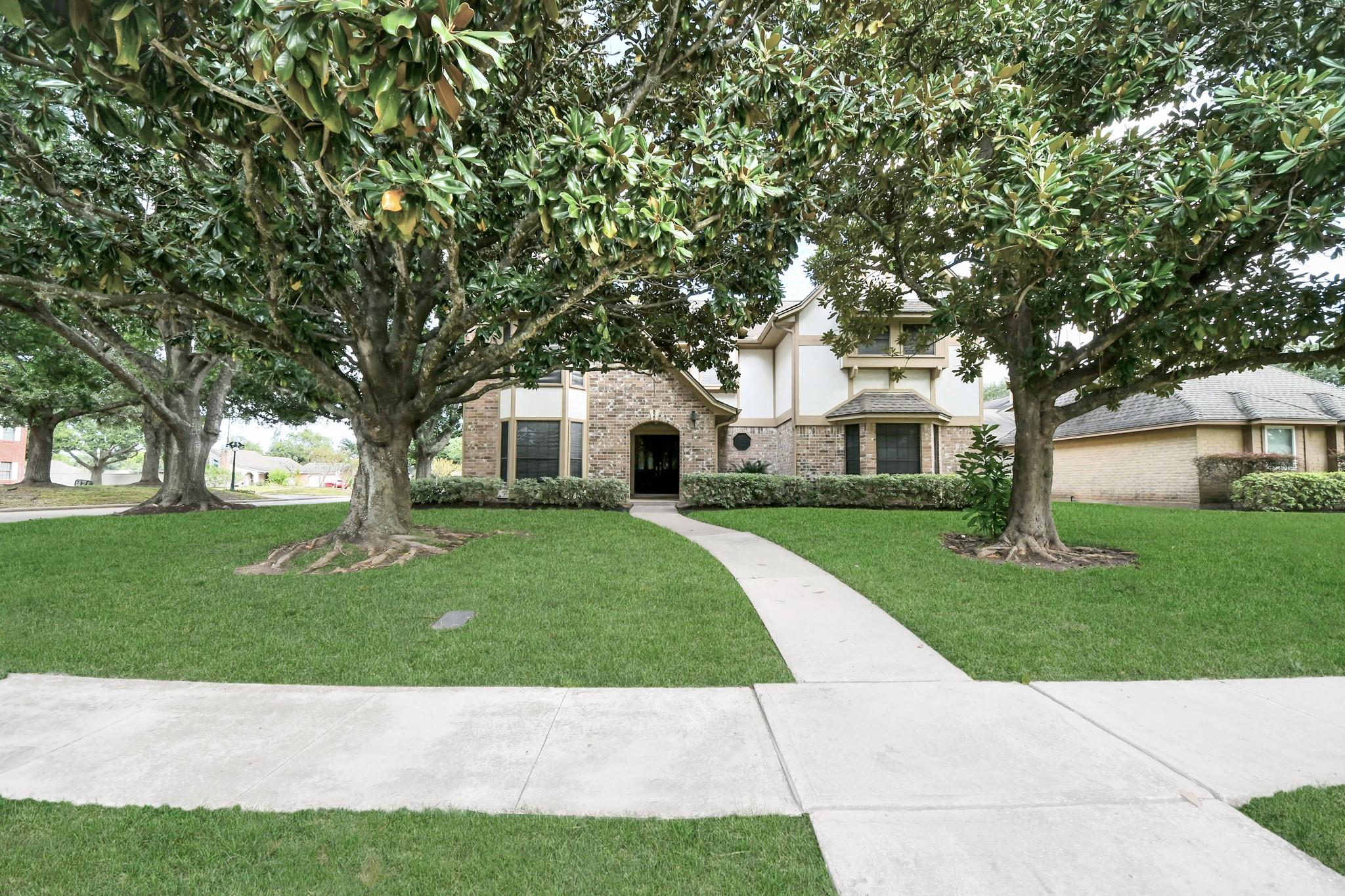 820 Wood Bridge Circle