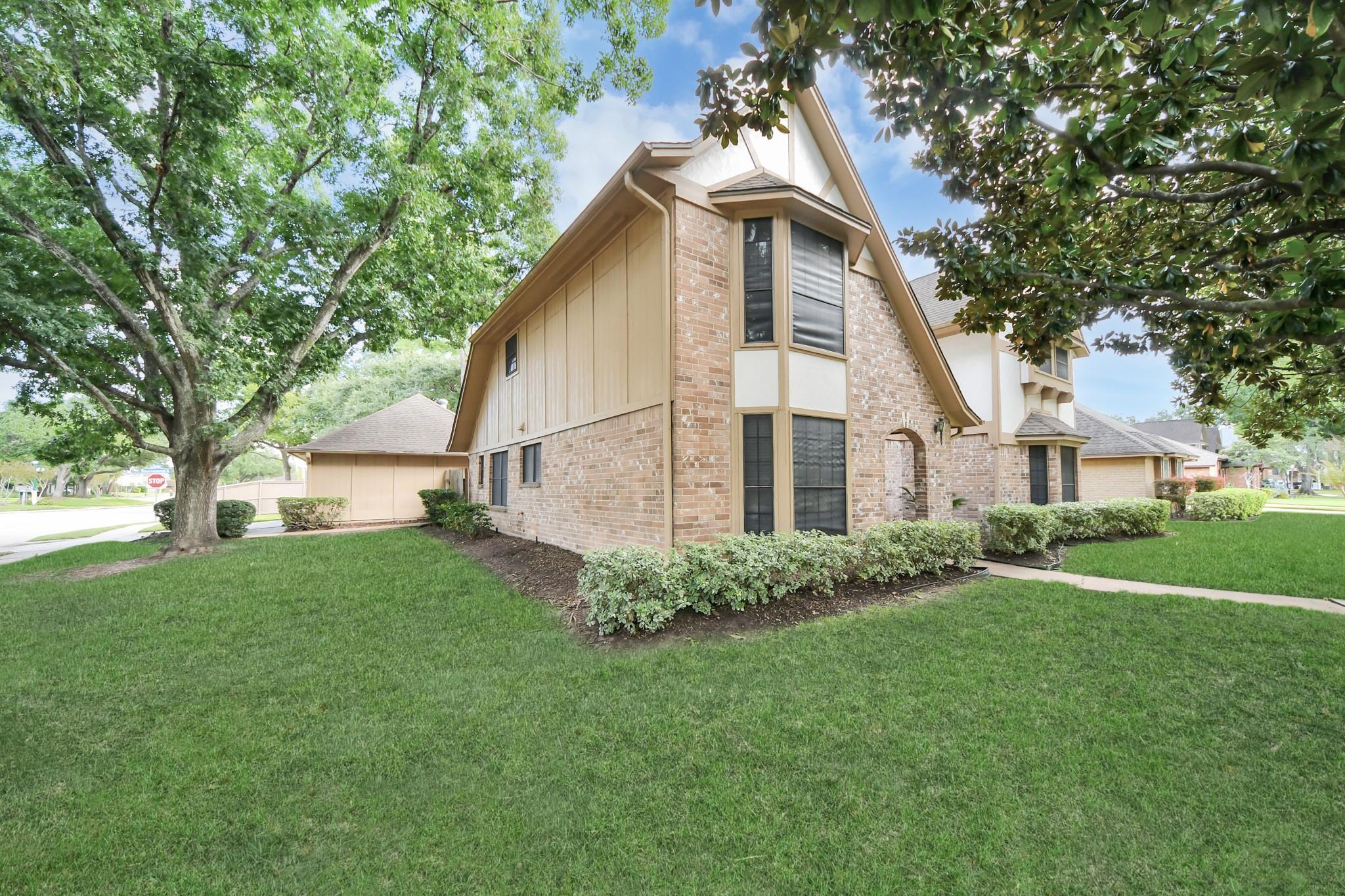 820 Wood Bridge Circle