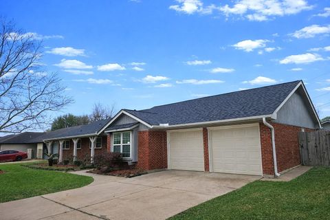 Photo of 802 James Street, Deer Park, TX 77536 (MLS # 12050354)