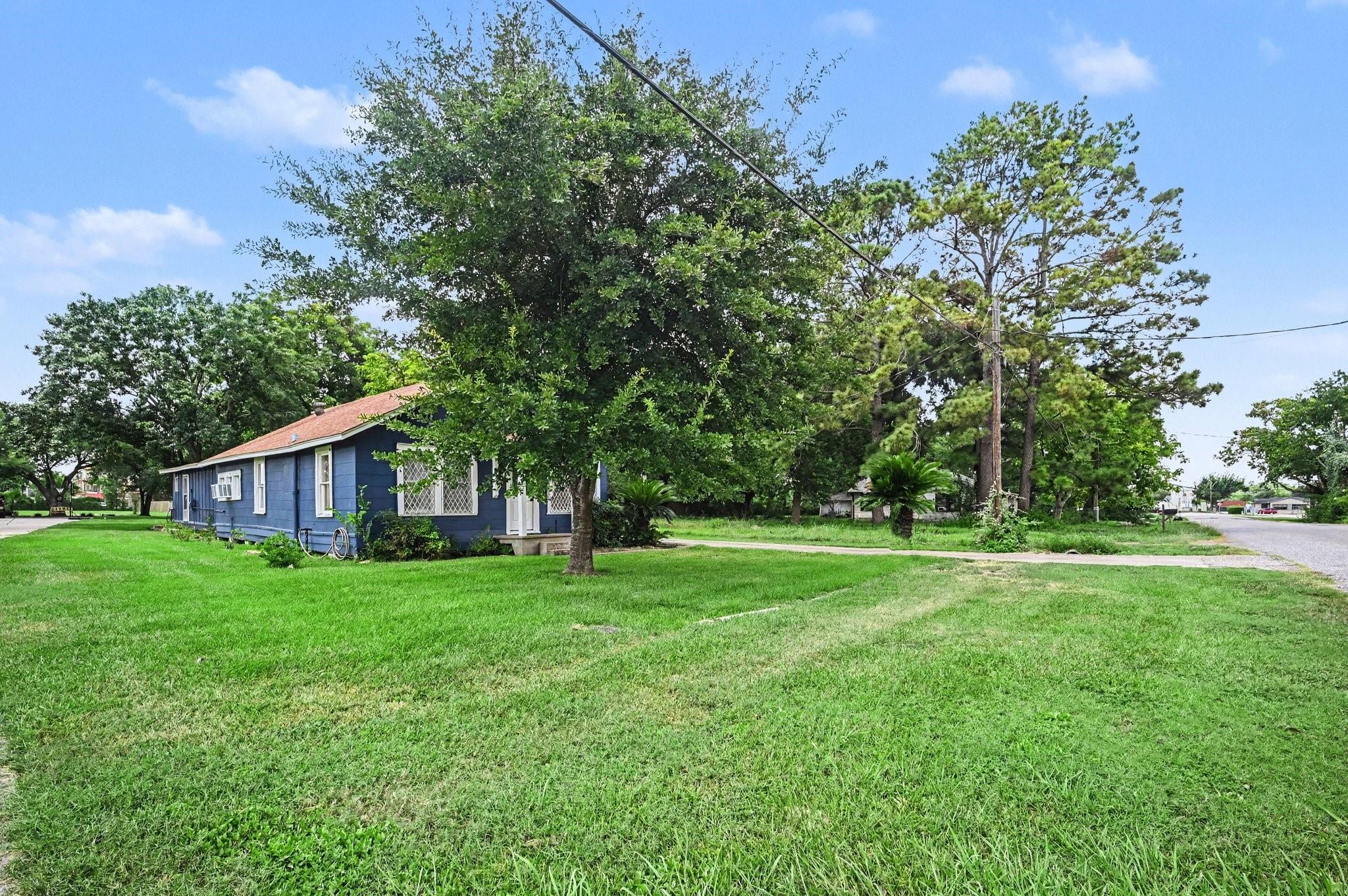 4810 Holly Ave
