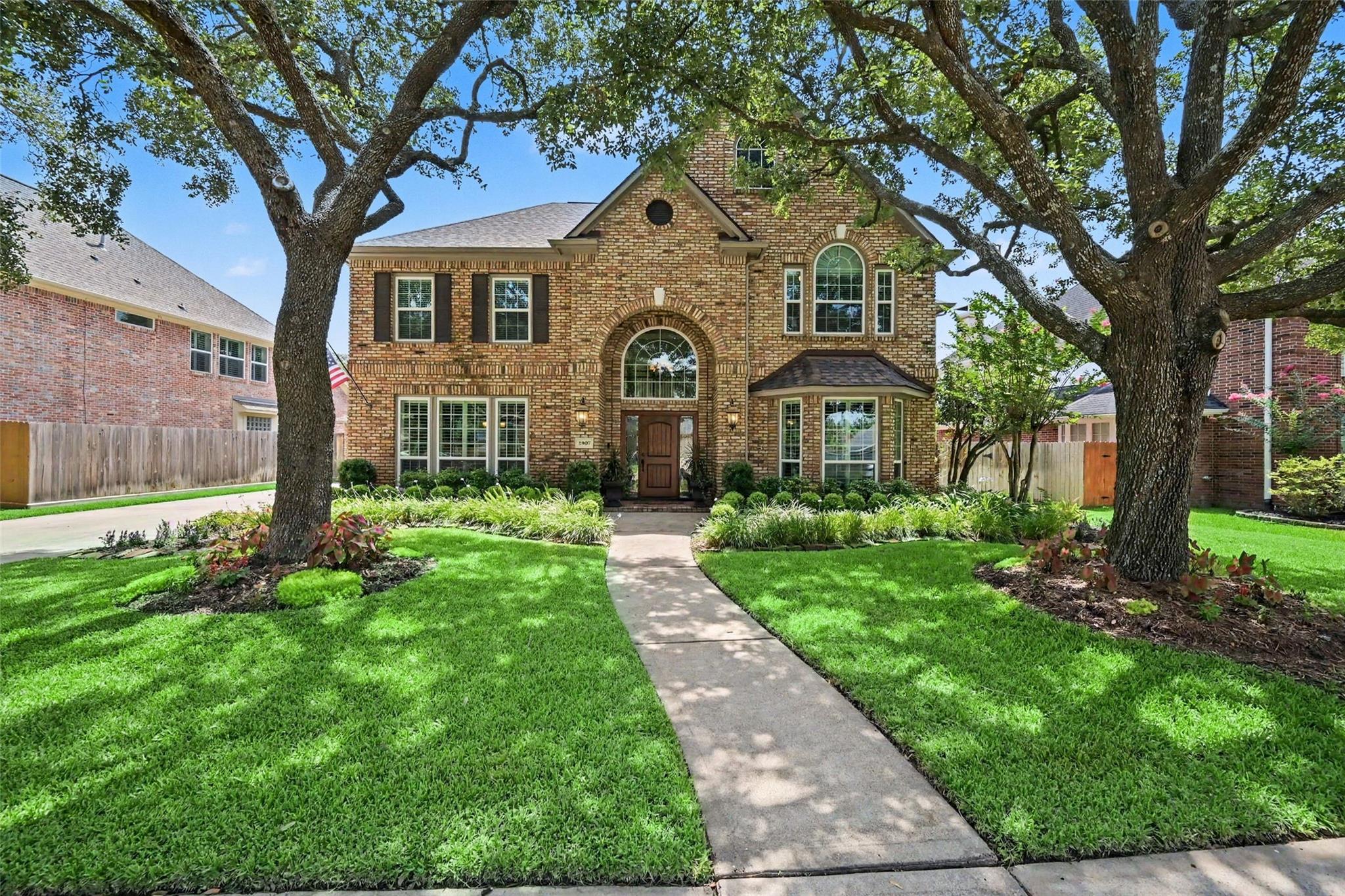2907 Winding Shore Lane
