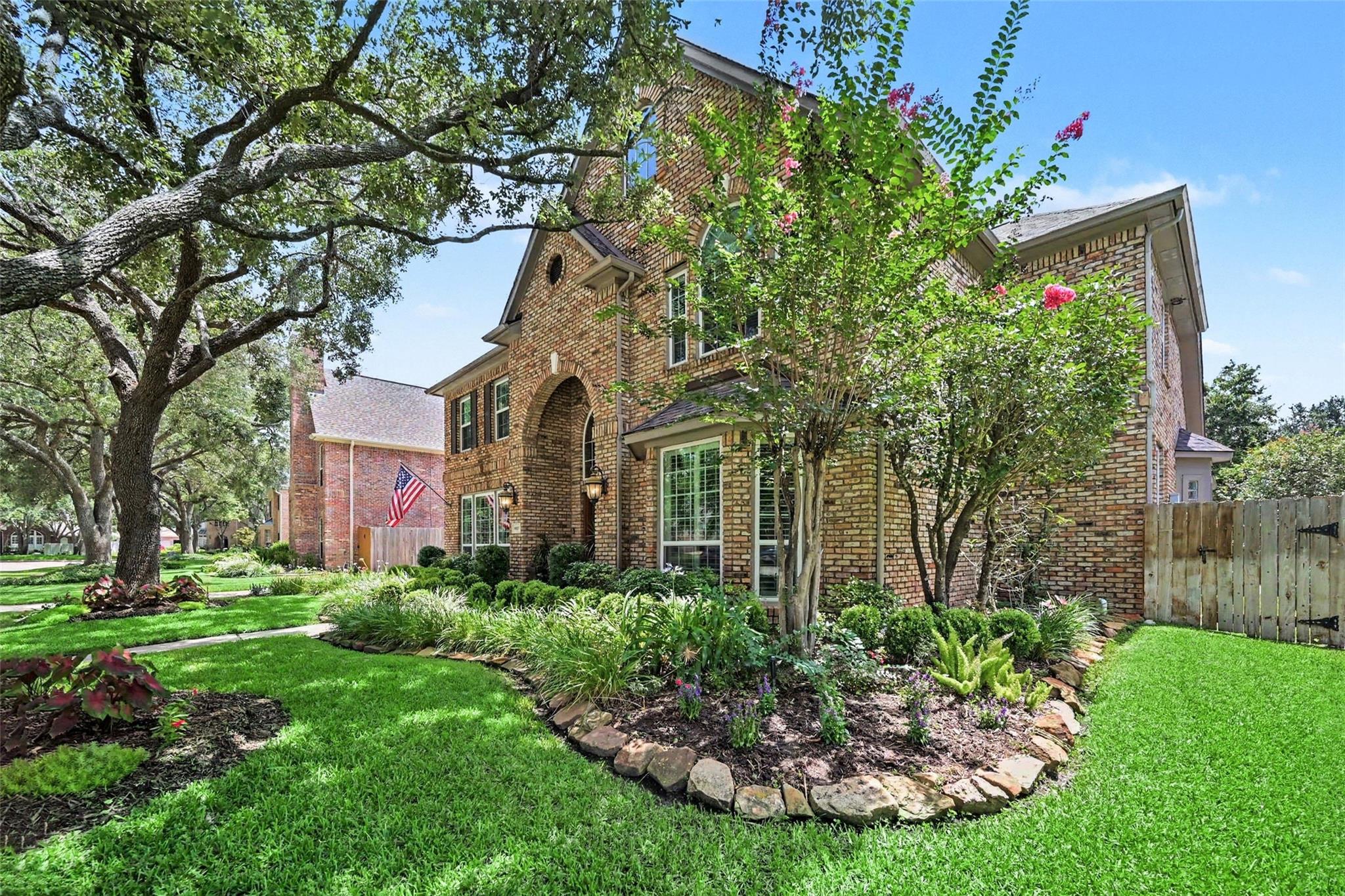 2907 Winding Shore Lane