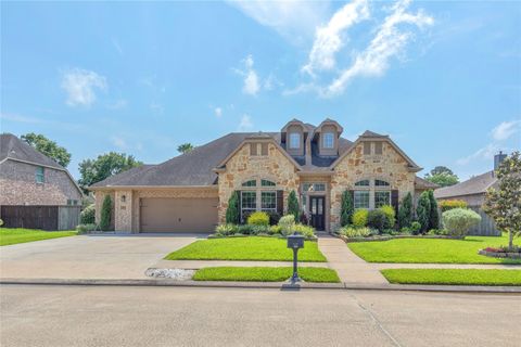 Photo of 403 Old Orchard Way, Dickinson, TX 77539 (MLS # 23817495)