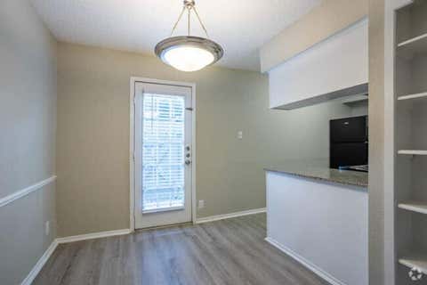 Apartment For Rent - 6505 Westheimer Road #140<br/> Houston, TX 77057
