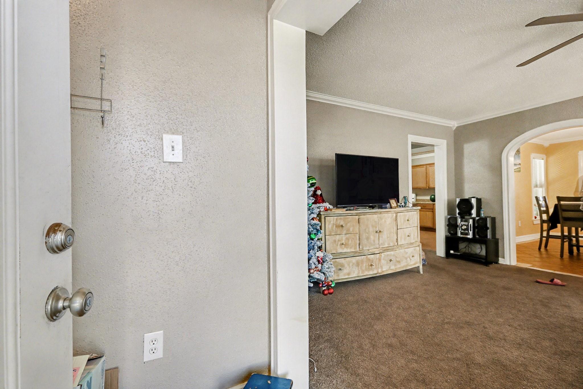 4921 Alamo Drive