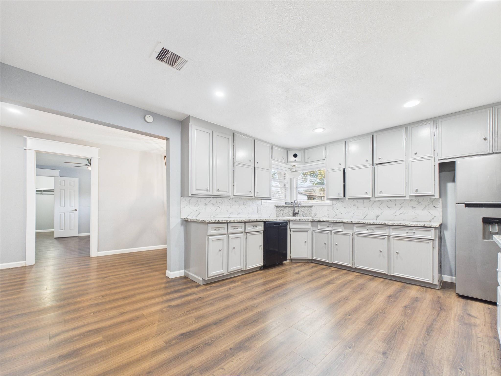 1212 Alamo Street