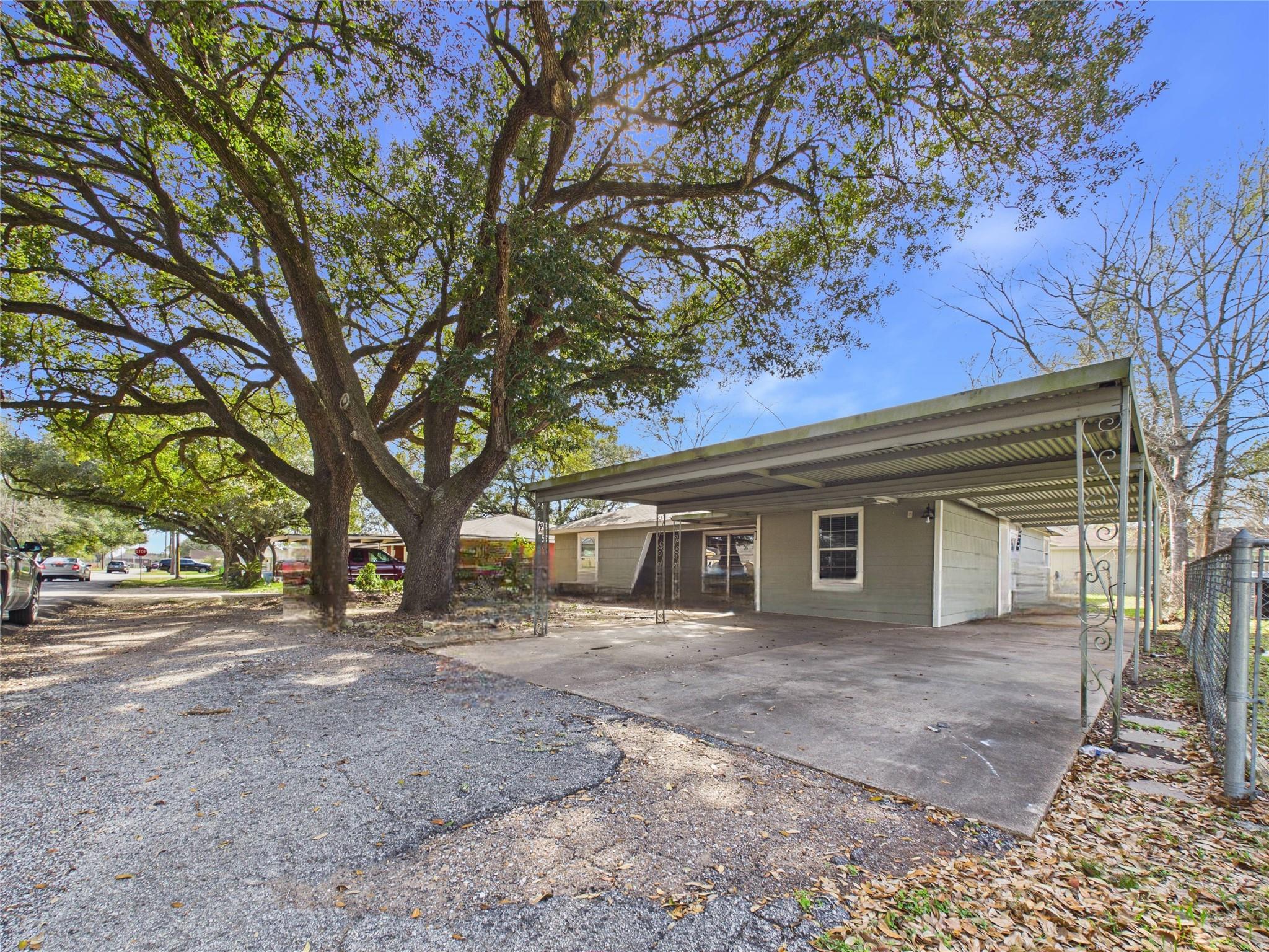 1212 Alamo Street