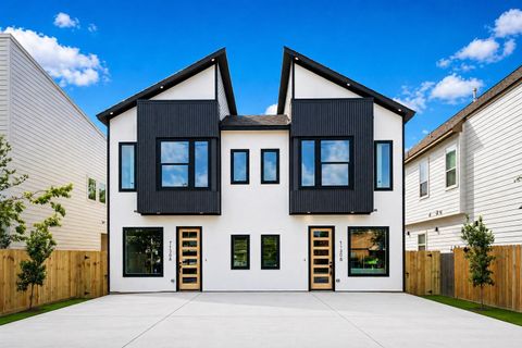 Photo of 7130 Saint Augustine Street #A-B, Houston, TX 77021 (MLS # 7265688)