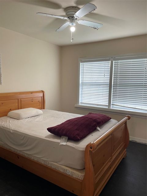 Tiny photo for 7403 N Dearborn Street, Houston, TX 77055 (MLS # 64486004)