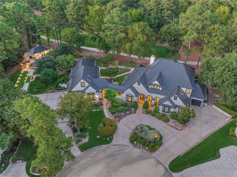 Photo of 2 W Oaks Court, Montgomery, TX 77356 (MLS # 93877730)