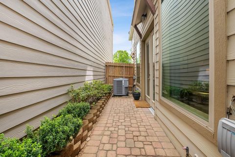 Tiny photo for 3504 Vista Terrace Lane, Houston, TX 77018 (MLS # 79442815)