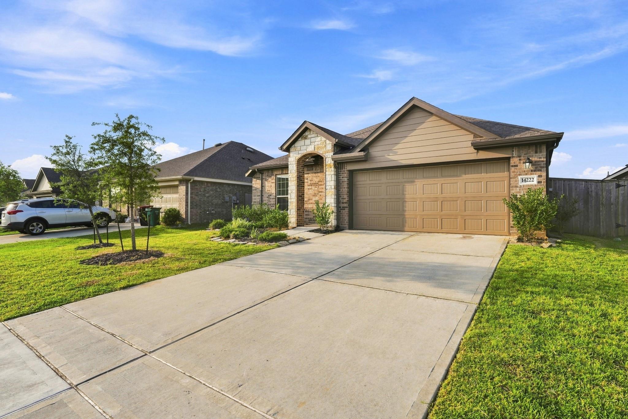 14222 Overbrook Willow Way