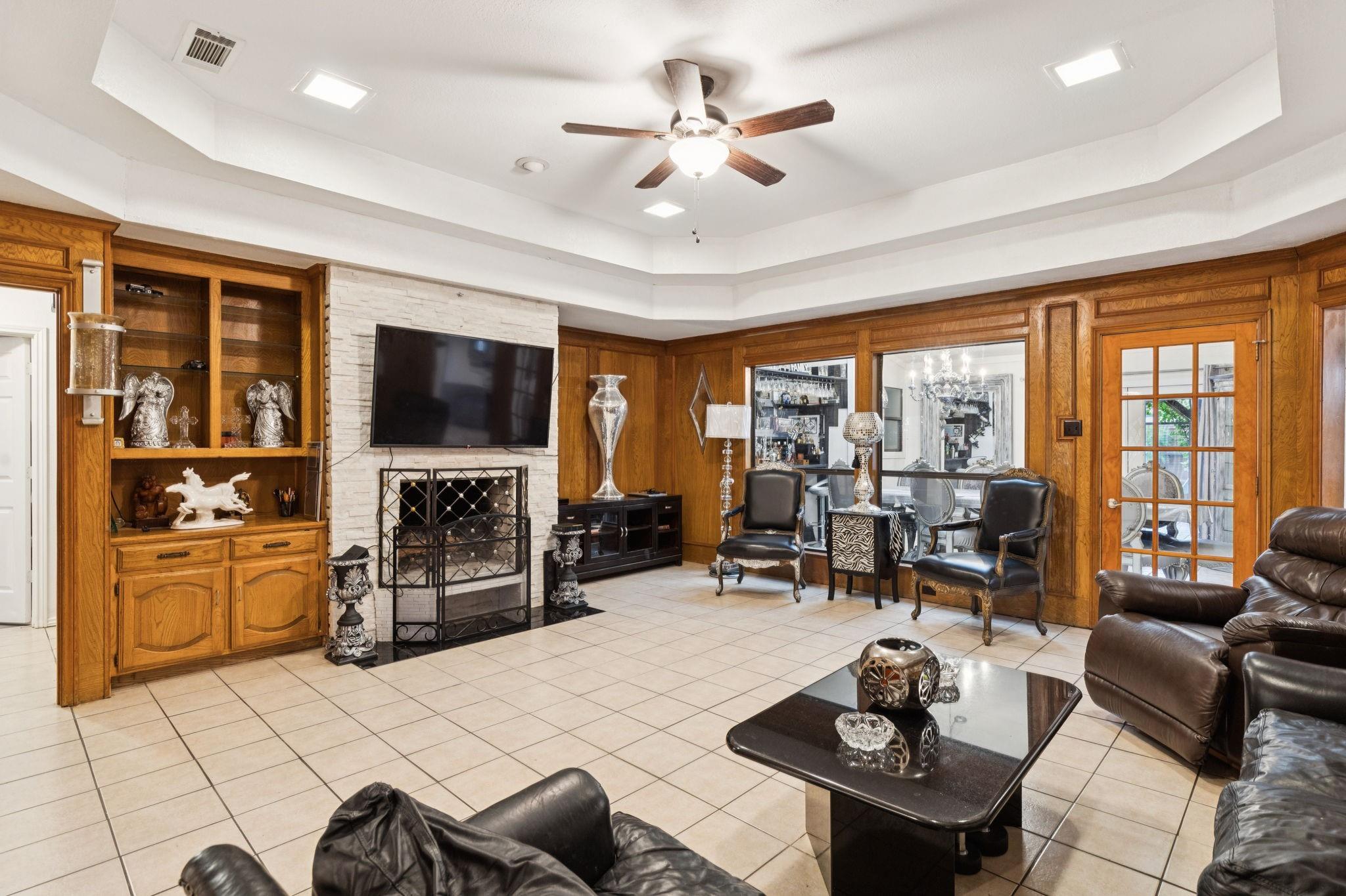 1814 Westshore Drive