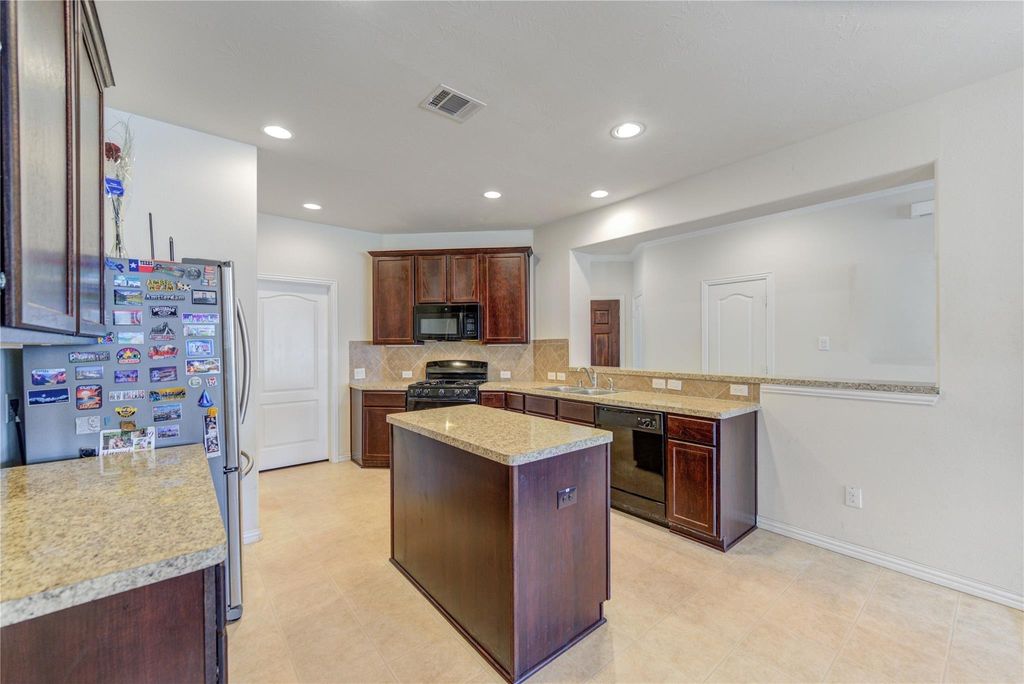 Photo of 5103 Dartmoor Ridge Trail, Houston, TX 77066 (MLS # 37911452)