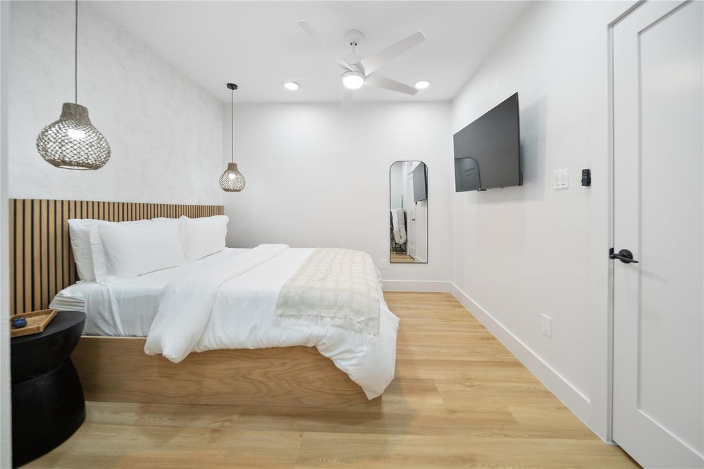 Photo of 4704 Park Drive #2, Houston, TX 77023 (MLS # 90081159)