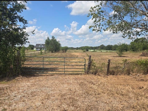 Photo of 0 NW Hilltop Road, East Bernard, TX 77435 (MLS # 58252143)