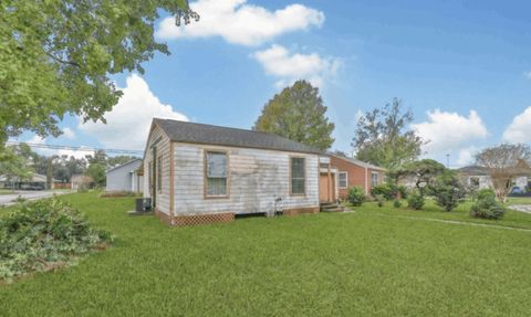 Photo of 2224 11th Street, Galena Park, TX 77547 (MLS # 35675739)