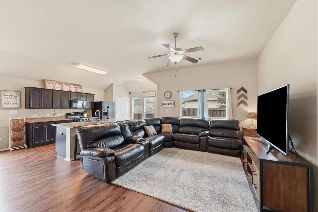 Photo of 1948 Briar Grove Drive, Conroe, TX 77301 (MLS # 32875624)