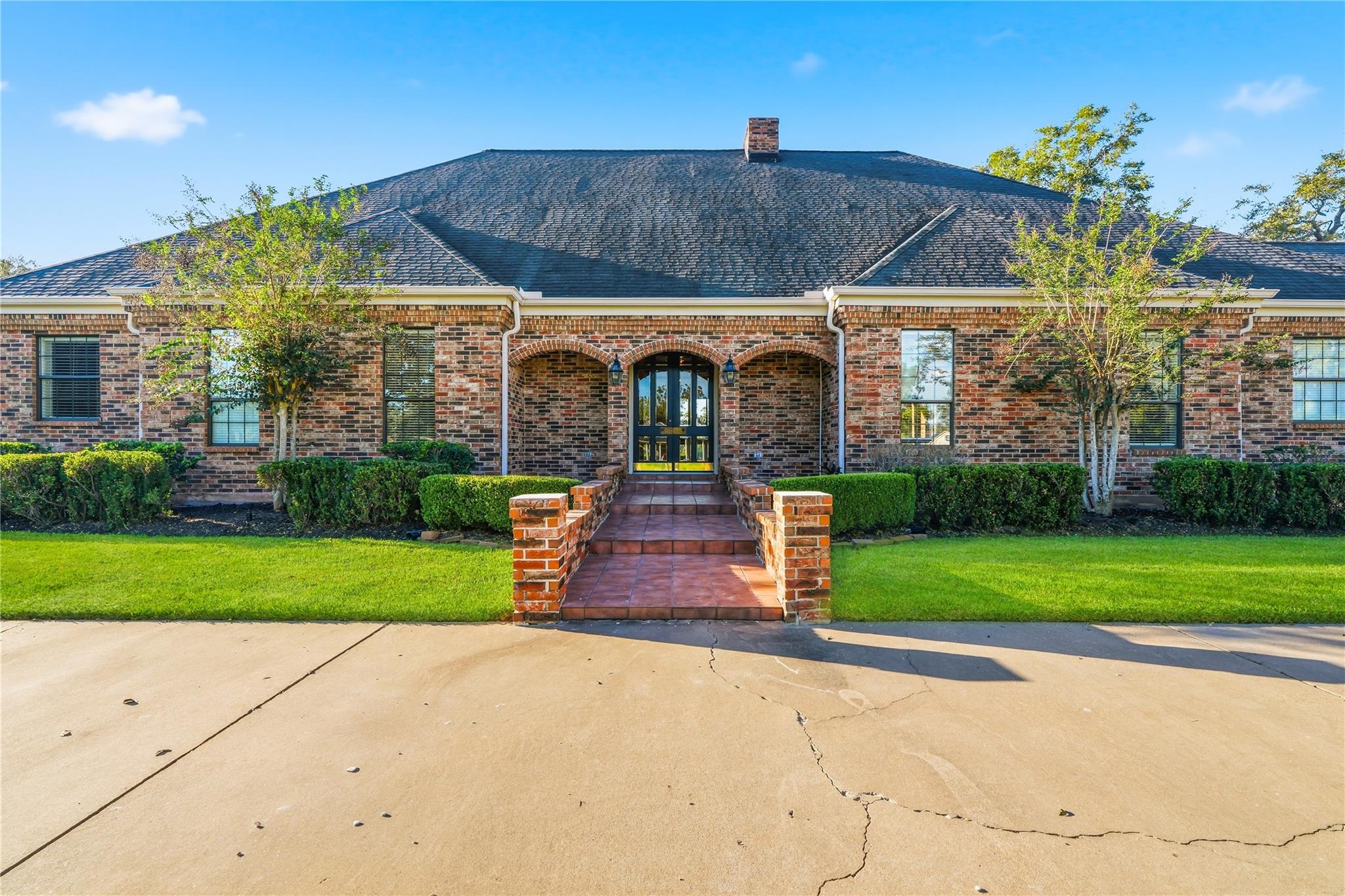 218 Bella Vista Drive