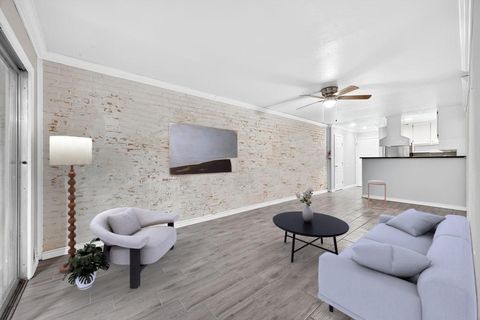 Photo of 1418 Vermont Street #3, Houston, TX 77006 (MLS # 61292964)