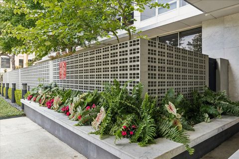 Photo of 2701 Westheimer Road #1H, Houston, TX 77098 (MLS # 93507228)
