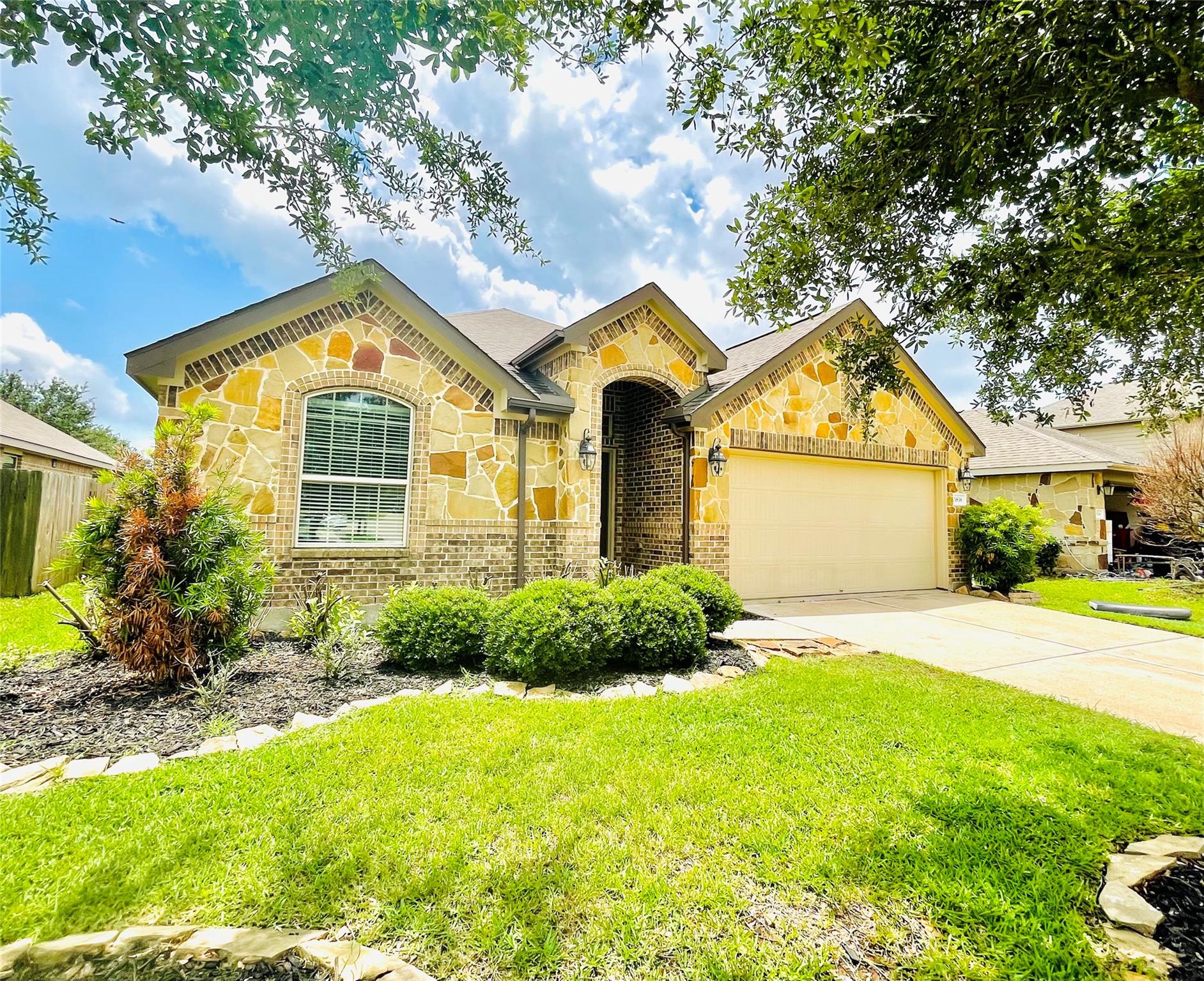 6838 Pear Point Lane