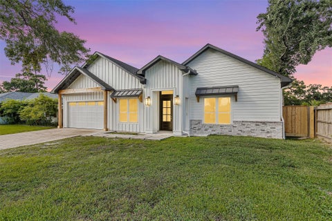 Photo of 1806 De Milo Drive, Houston, TX 77018 (MLS # 5510224)