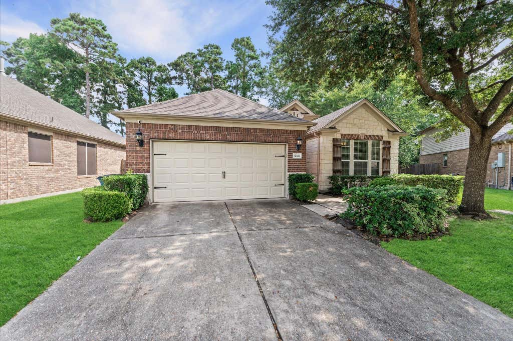 Photo of 13423 Hartland Lake Lane, Houston, TX 77044 (MLS # 33670742)