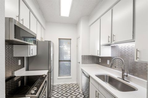 Photo of 7950 N Stadium Drive N #157, Houston, TX 77030 (MLS # 29547916)