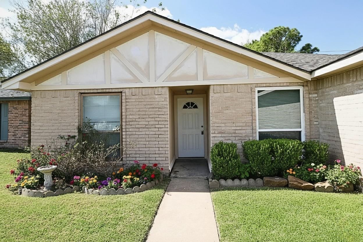 10314 Hollow Canyon Court