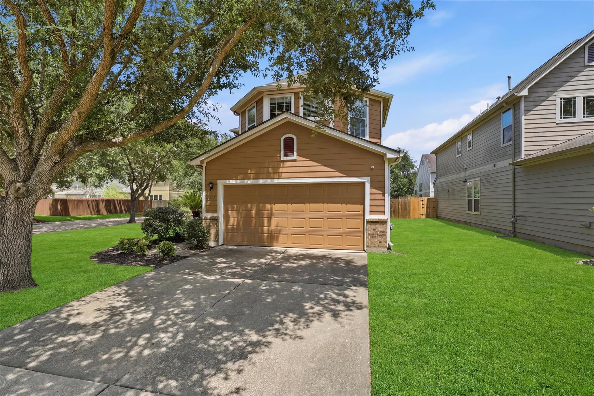 2903 Edgewick Elm Street