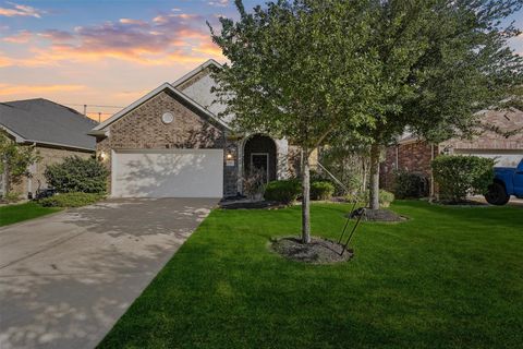 Photo of 3841 Enchanted Timbers Lane, Spring, TX 77386 (MLS # 87784105) Photo of 3841 Enchanted Timbers Lane, Spring, TX 77386 (MLS # 87784105)