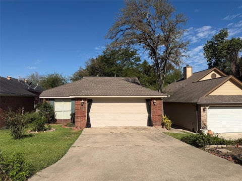 Photo of 102 Harbour Town Circle, Conroe, TX 77356 (MLS # 10609548)