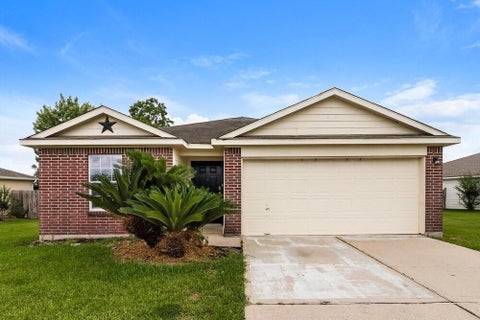 Photo of 6919 Garnet Trail Lane, Richmond, TX 77469 (MLS # 43931135)