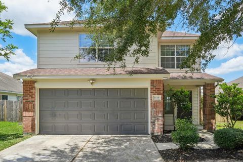 Photo of 4419 Crossvine Avenue, Baytown, TX 77521 (MLS # 41560788)