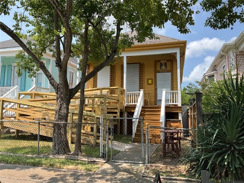 Homes For Sale - 3722 Ursuline Street<br/> Galveston, TX 77550