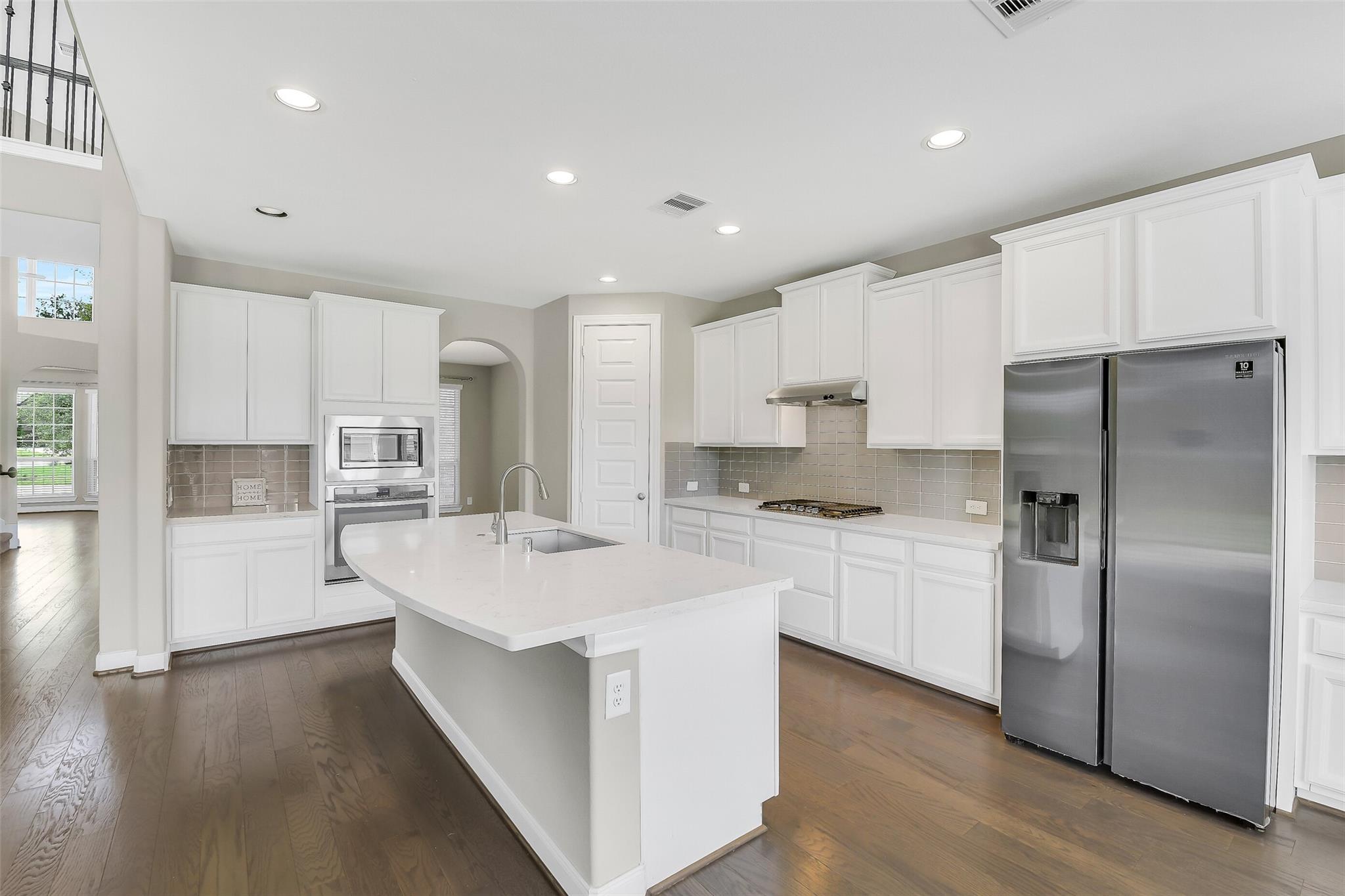 16706 Chestnut Square Drive