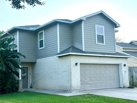 Photo of 405 N Amherst Drive, West Columbia, TX 77486 (MLS # 42889814) Photo of 405 N Amherst Drive, West Columbia, TX 77486 (MLS # 42889814)