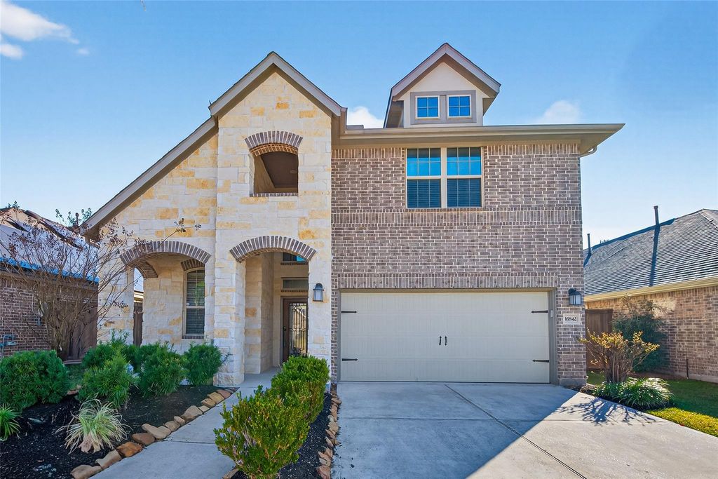 Photo of 16842 Ellicott Rock Drive, Humble, TX 77346 (MLS # 80774767)