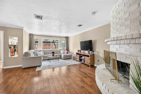 Photo of 7828 Kendalia Drive, Houston, TX 77036 (MLS # 35741185)