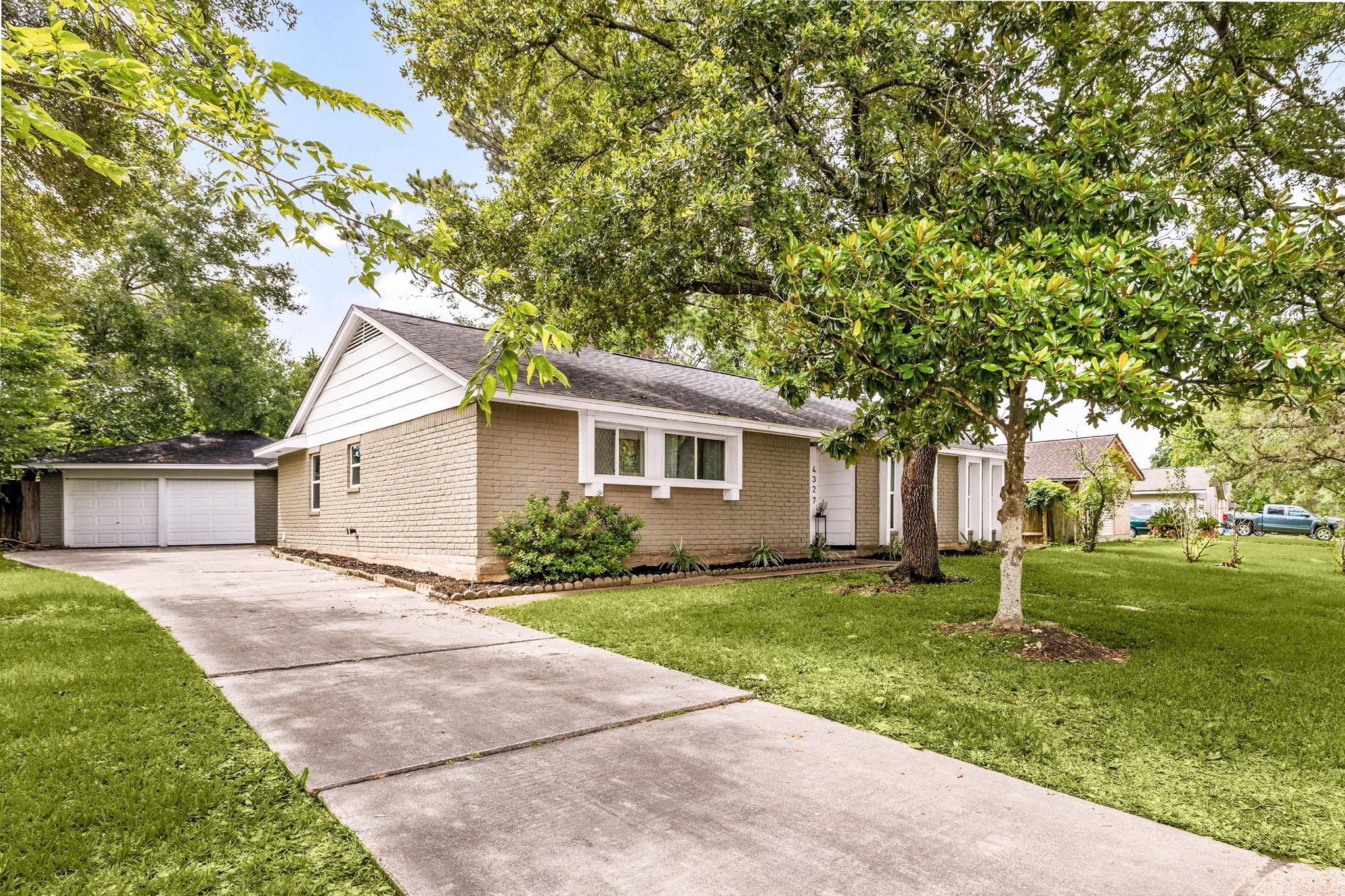 4327 Peridot Lane