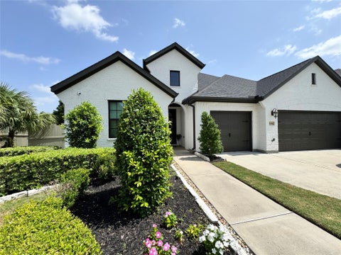 Photo of 10494 Lake Palmetto Drive, Conroe, TX 77385 (MLS # 35120888)