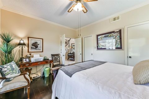 Tiny photo for 1719 Fairoaks Street, El Lago, TX 77586 (MLS # 23832021)
