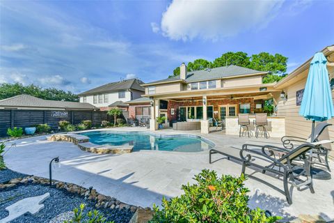 Tiny photo for 1719 Fairoaks Street, El Lago, TX 77586 (MLS # 23832021)
